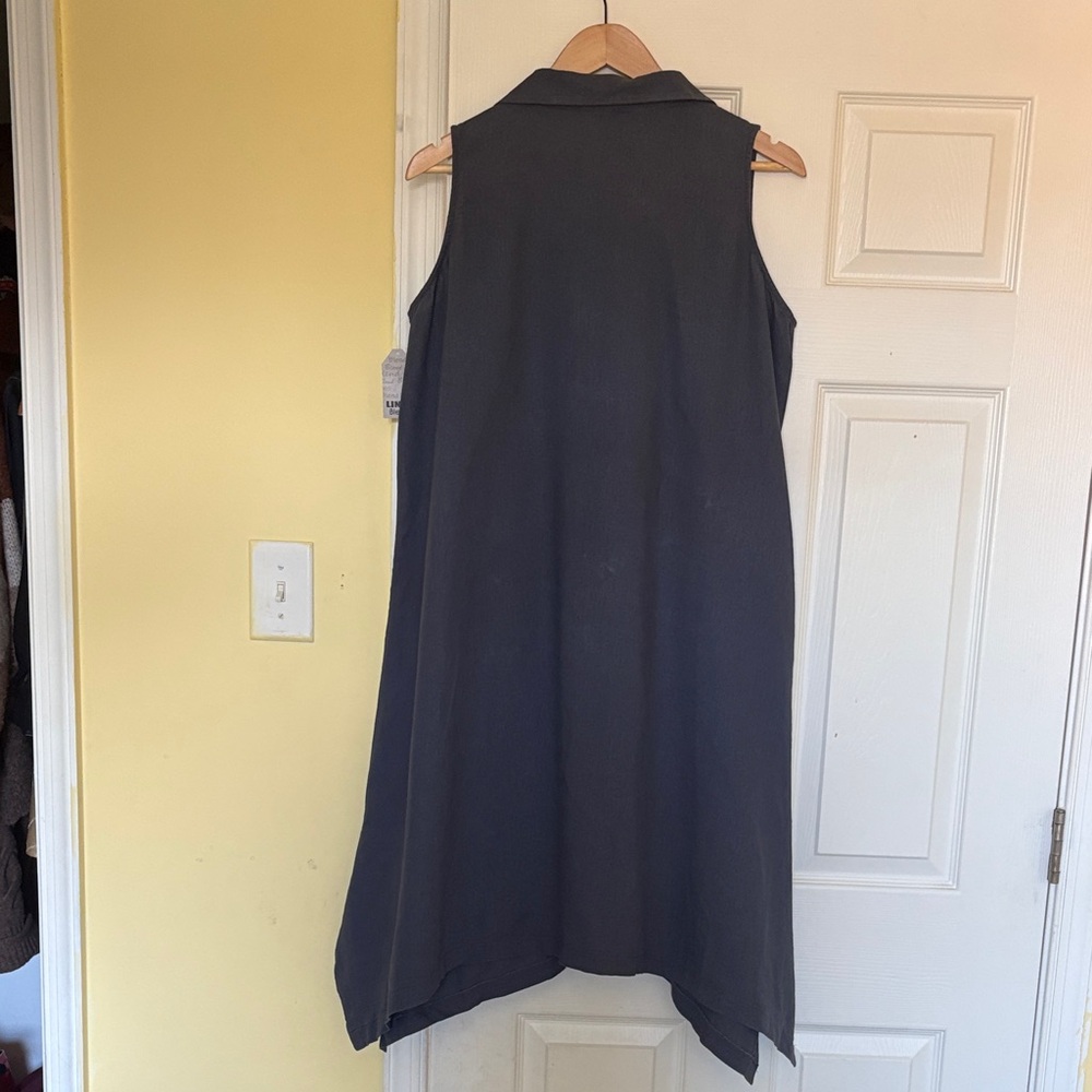 For Cynthia Navy Sleeveless Button-Front Midi Dress with Gathered Pockets - Picture 5 of 9